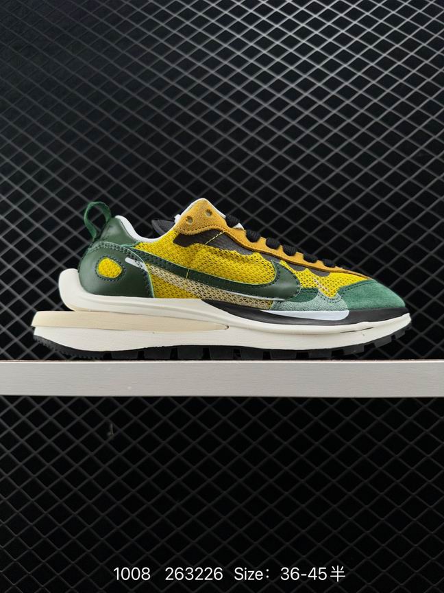 Sacai-035