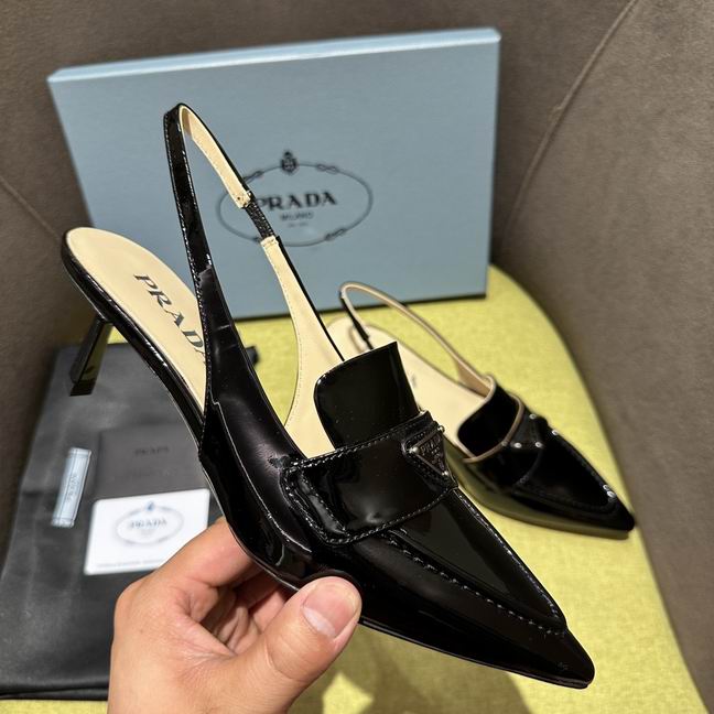 W-Prada-065