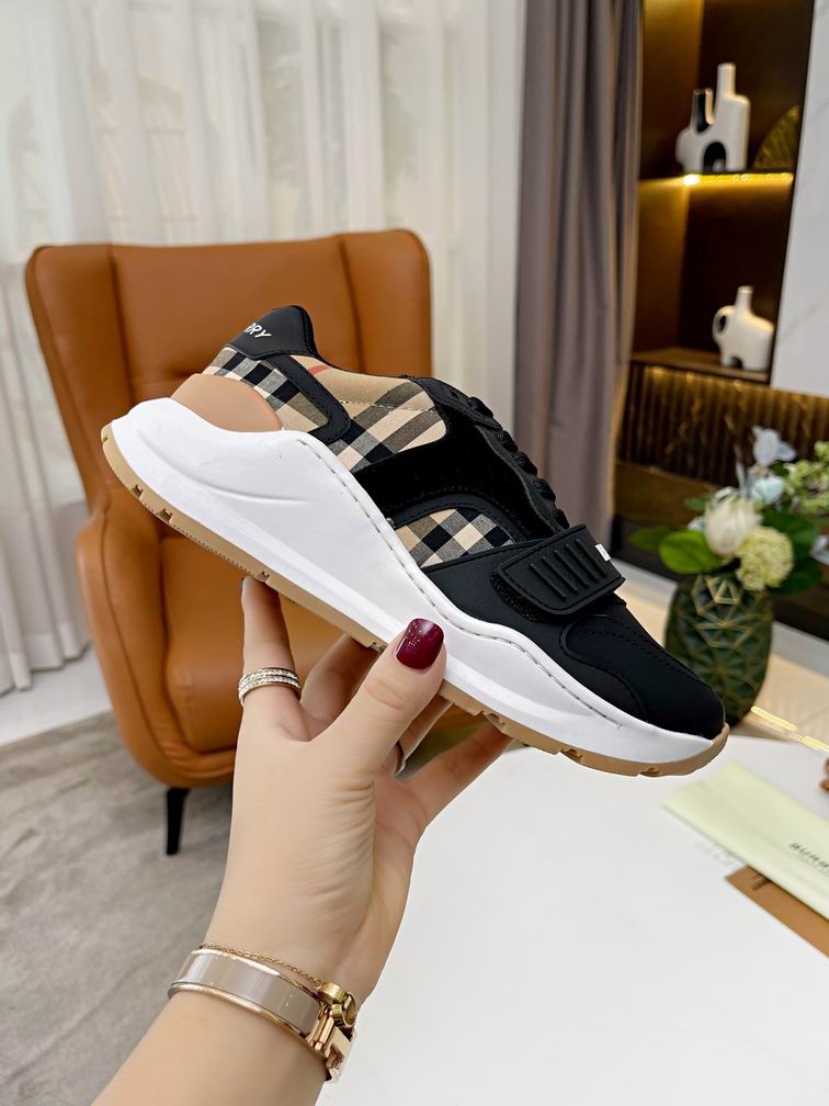 W-Burberry-073