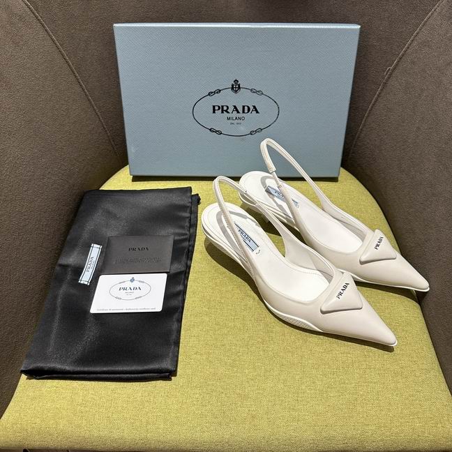 W-Prada-072