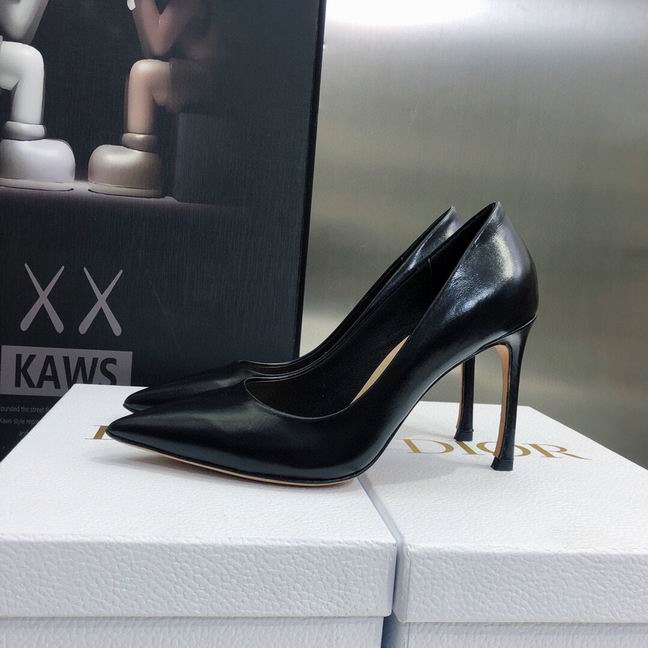 W-Dior-083
