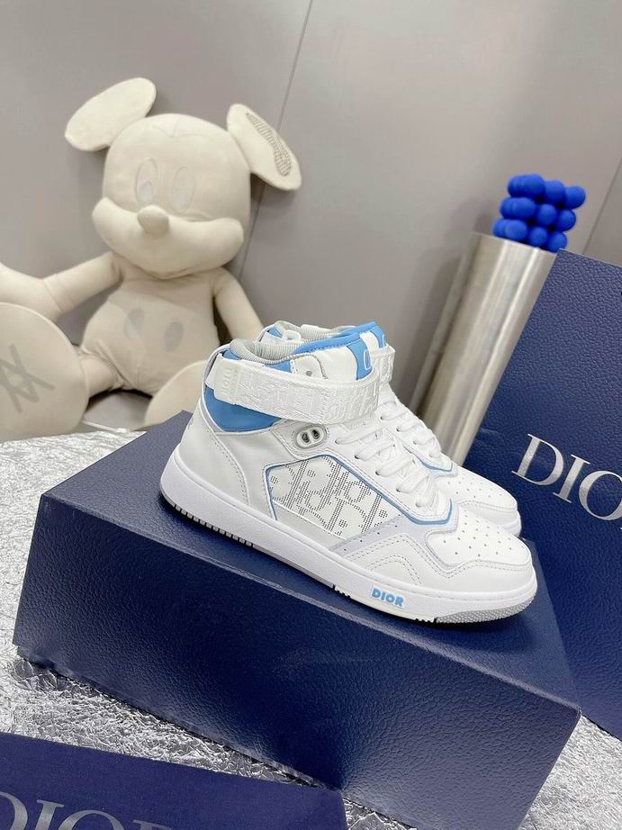 W-Dior-088