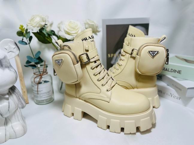 W-Prada-075