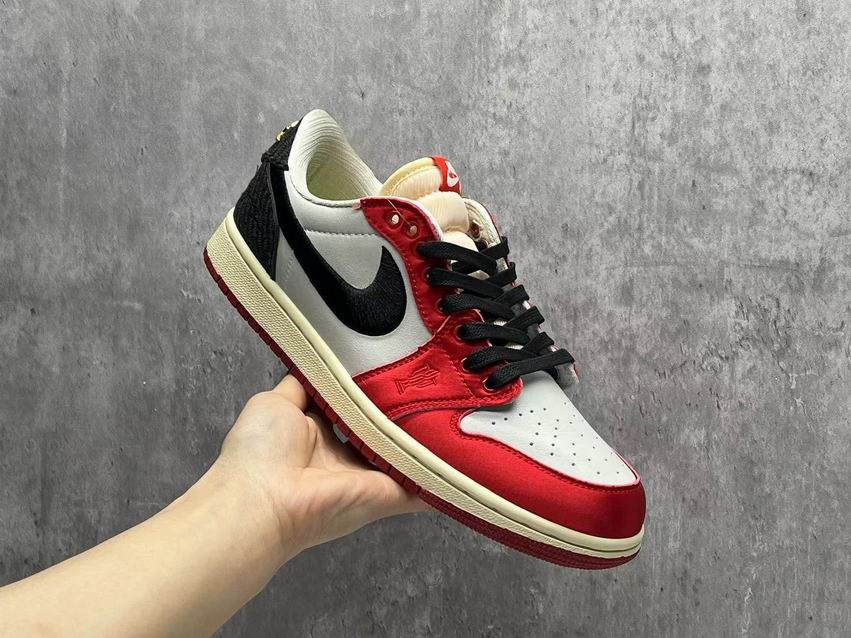 Jordan1 Low-051