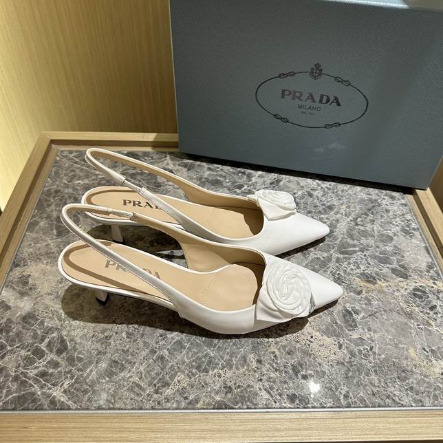 W-Prada-079