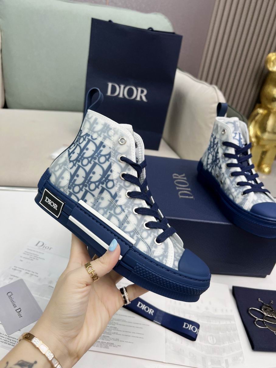 W-Dior-090