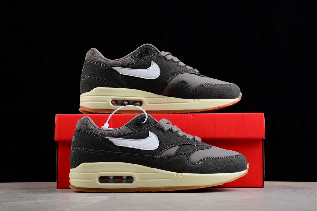 Nike Air Max 1-074